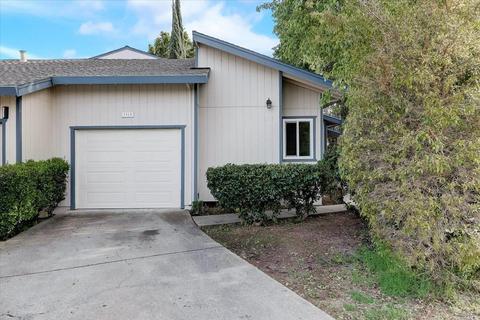 1915 Manor Pl, Fairfield, CA 94533 photo 2