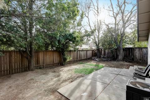 1915 Manor Pl, Fairfield, CA 94533 photo 29