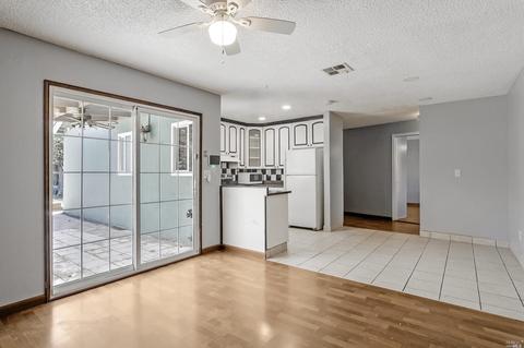 722 Jack London Dr, Vallejo, CA 94589 photo 5