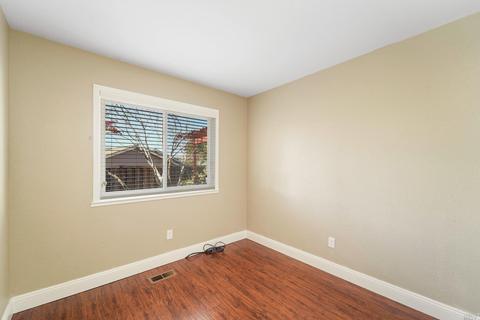 1041 Topsail Dr, Vallejo, CA 94591 photo 17