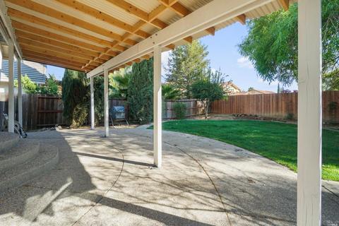 430 Rolling Oak Dr, Vacaville, CA 95688 photo 40