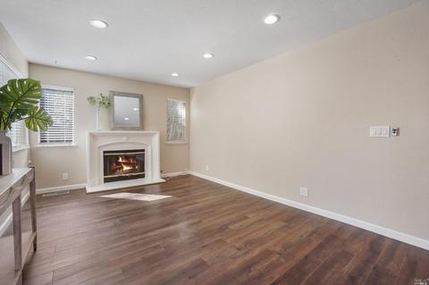 430 Rolling Oak Dr, Vacaville, CA 95688 photo 16