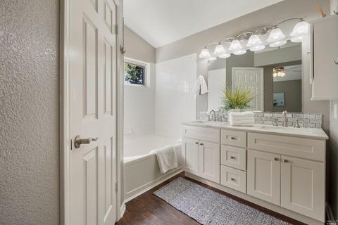 430 Rolling Oak Dr, Vacaville, CA 95688 photo 33