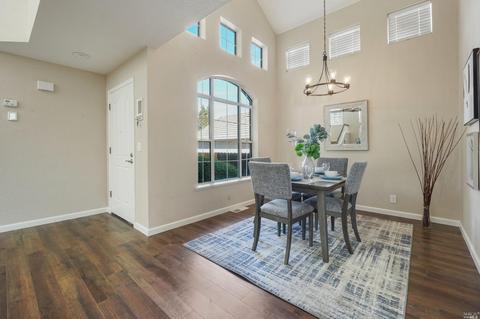 430 Rolling Oak Dr, Vacaville, CA 95688 photo 11