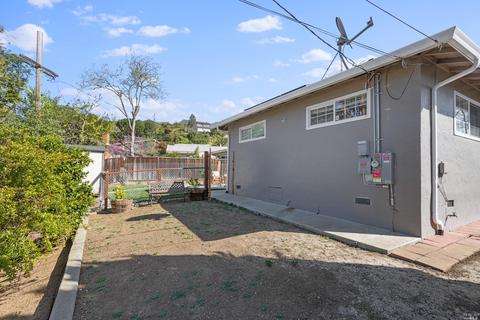 121 Fairfax Ct, Vallejo, CA 94591 photo 47