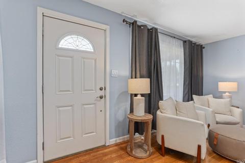 121 Fairfax Ct, Vallejo, CA 94591 photo 6