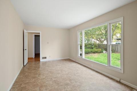 310 Chase St, Sonoma, CA 95476 photo 9
