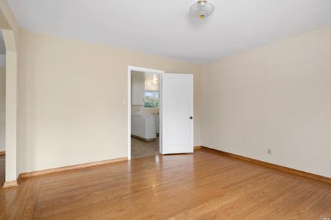310 Chase St, Sonoma, CA 95476 photo 4