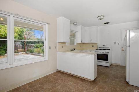 310 Chase St, Sonoma, CA 95476 photo 6