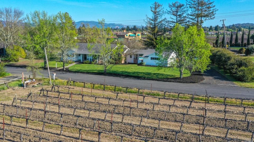 4733 Linda Vista Ave, Napa, CA 94558 40 Photos MLS 322023210 Movoto