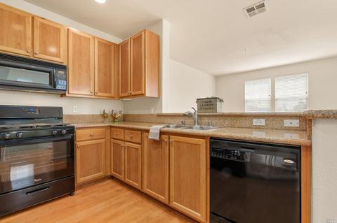 7002 Santero Way, Cotati, CA 94931 photo 16