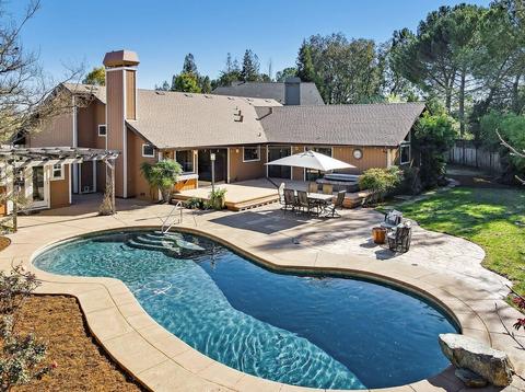 5841 Gridley Dr, Windsor, CA 95492 photo 1