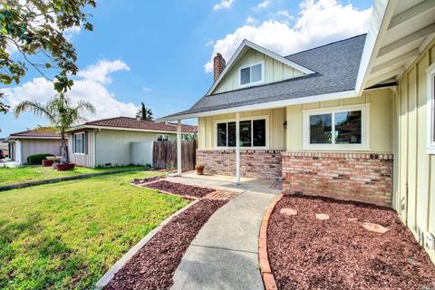 319 Daphne Dr, Fairfield, CA 94533 photo 6