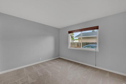319 Daphne Dr, Fairfield, CA 94533 photo 37