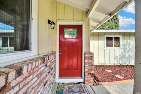 319 Daphne Dr, Fairfield, CA 94533 photo 10