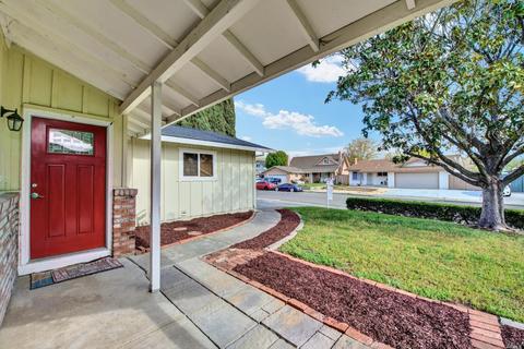 319 Daphne Dr, Fairfield, CA 94533 photo 8