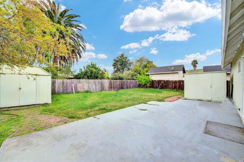 319 Daphne Dr, Fairfield, CA 94533 photo 64