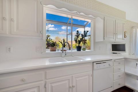 6178 Lockwood Dr, Windsor, CA 95492 photo 8