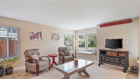 1325 Rose Way, Dixon, CA 95620 photo 5
