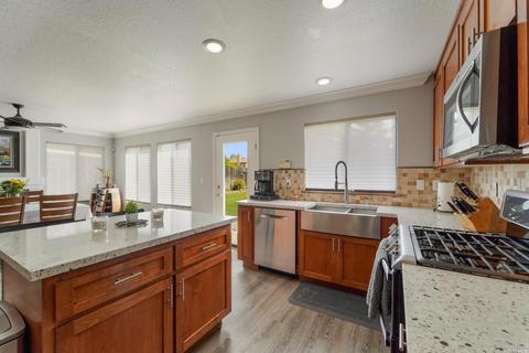 340 Bloom Dr, Dixon, CA 95620 photo 7