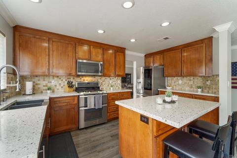 340 Bloom Dr, Dixon, CA 95620 photo 8