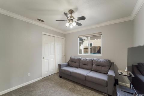 340 Bloom Dr, Dixon, CA 95620 photo 15