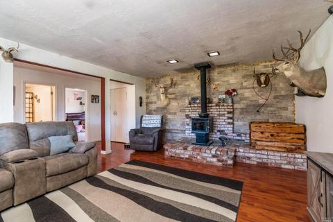 6675 Old River Rd, Ukiah, CA 95482 photo 5