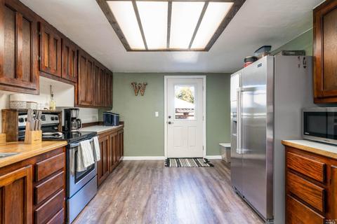6675 Old River Rd, Ukiah, CA 95482 photo 10