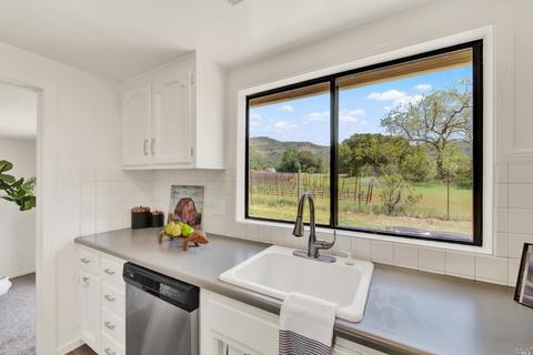 4060 E 3rd Ave, Napa, CA 94558 photo 16