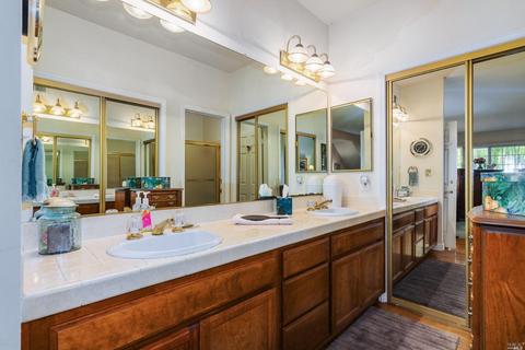 256 E 2nd St, Benicia, CA 94510 photo 25