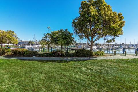 256 E 2nd St, Benicia, CA 94510 photo 9