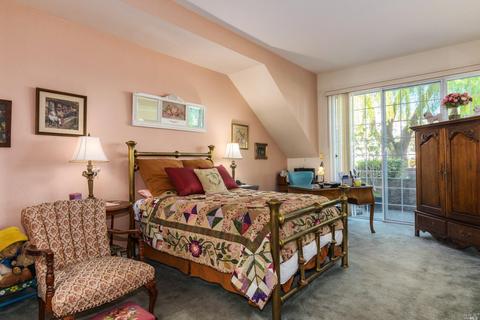 256 E 2nd St, Benicia, CA 94510 photo 22