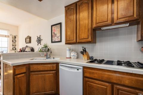 256 E 2nd St, Benicia, CA 94510 photo 20