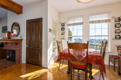 256 E 2nd St, Benicia, CA 94510 photo 17