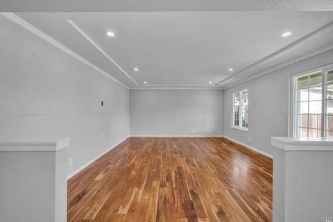 124 Hyde Ct, Vallejo, CA 94591 photo 4