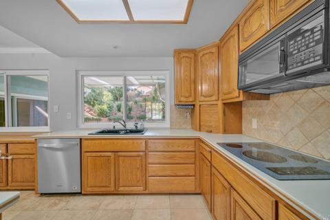 124 Hyde Ct, Vallejo, CA 94591 photo 11