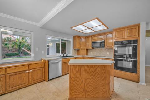 124 Hyde Ct, Vallejo, CA 94591 photo 9