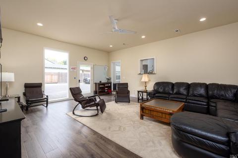 2178 Shurtleff Ave, Napa, CA 94559 photo 4