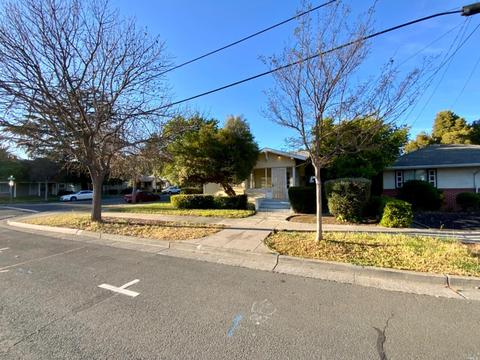 1044 Empire St, Fairfield, CA 94533 photo 4