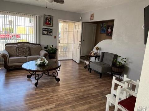 495 Wallace Ave, Vallejo, CA 94590 photo 3