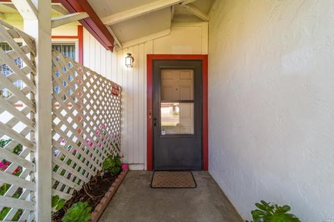 1007 Mockingbird Ln, Fairfield, CA 94533 photo 5