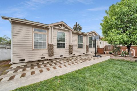 4481 Sunnycrest Dr, Ukiah, CA 95482 photo 2