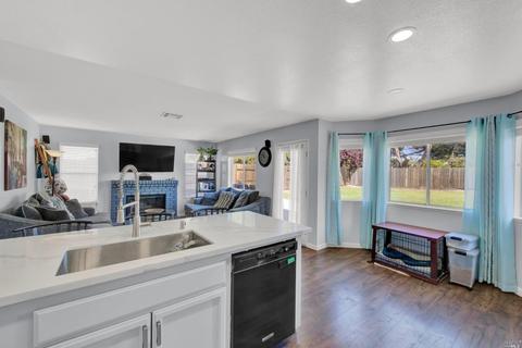 924 Iron Dr, Vacaville, CA 95687 photo 32