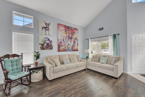924 Iron Dr, Vacaville, CA 95687 photo 16