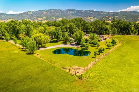 11821 W Side Potter Valley Rd, Potter Valley, CA 95469