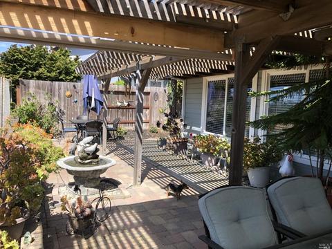 1700 Stuart Ct, Benicia, CA 94510 photo 5