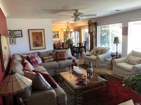 1700 Stuart Ct, Benicia, CA 94510 photo 3
