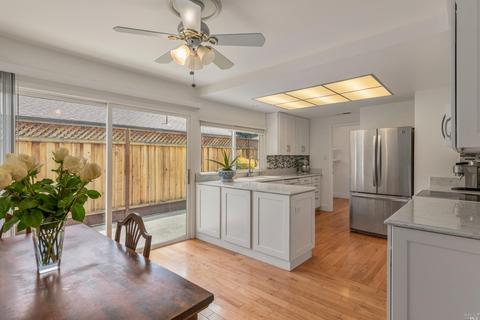 316 Maple Cir, Healdsburg, CA 95448 photo 8