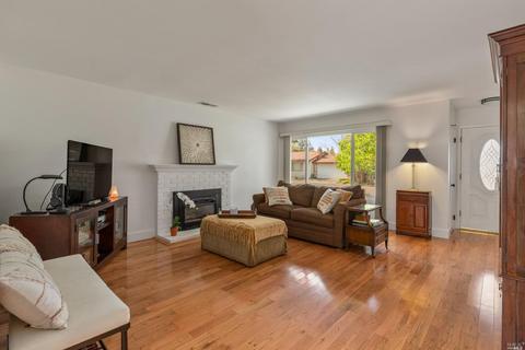 316 Maple Cir, Healdsburg, CA 95448 photo 6
