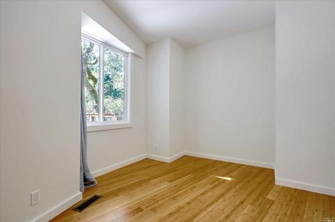 110 Mountain View Ave, Lagunitas, CA 94938 photo 17